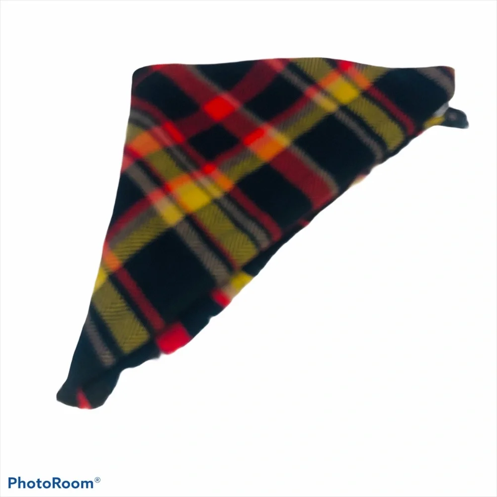 NWT MAURICES Women’s Winter Scarf 54” x 54” Multi Color Plaid - Picture 5 of 8